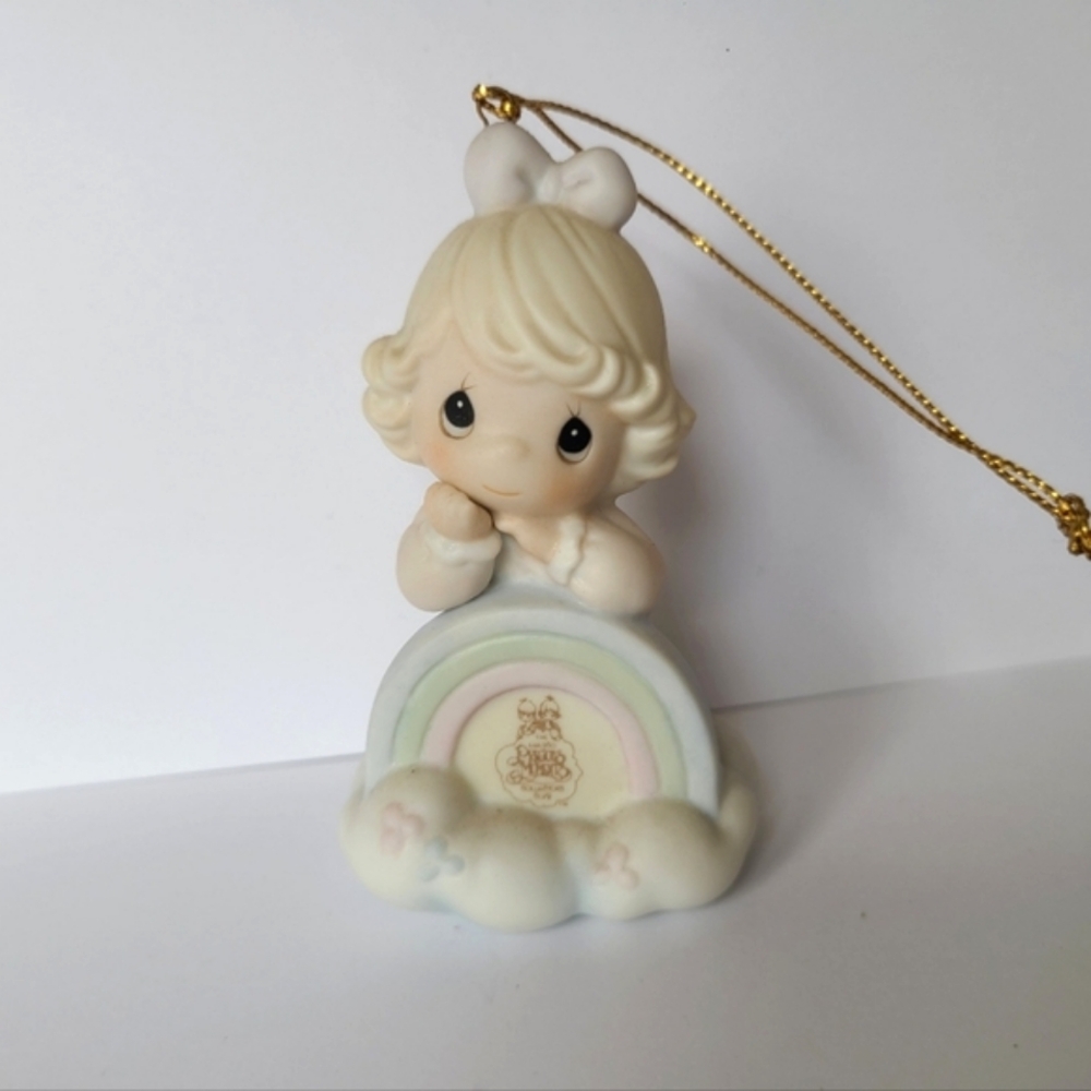 Precious Moments End of My Rainbow Collectible Porcelain Figurine Ornament